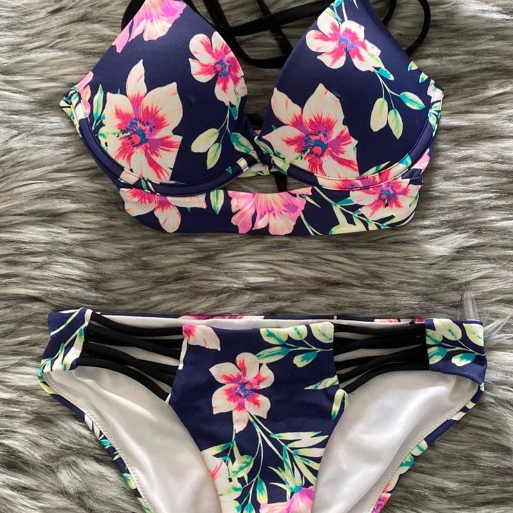 VS bikini set